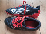 Football boots & skin pads