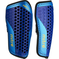 Football boots & skin pads